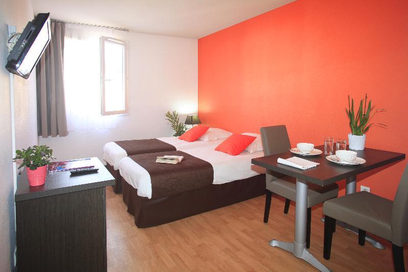 Comfort Aparthotel Aix Le Tholonet Bagian luar foto